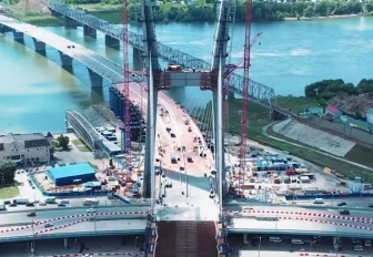 Строительство четвёртого моста вышло на финишную прямую: смотрим с дрона