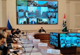 Меры поддержки бойцов СВО обсудили в Новосибирской области