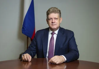 «Надёжная опора для развития страны»: полпред Серышев о железнодорожниках
