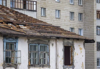 Ещё 766 человек переселят из аварийного жилья в Новосибирской области