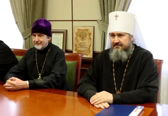 Икону подарил полпред Серышев новому главе Новосибирской митрополии