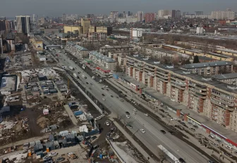 Пятая полоса появится на Большевистской для борьбы с пробками