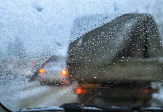 Проезд грузовиков и автобусов ограничили на Ленинск-Кузнецкой трассе