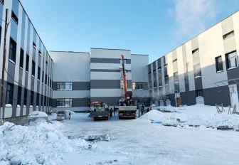 Огромный хирургический корпус достраивают в Новосибирской области