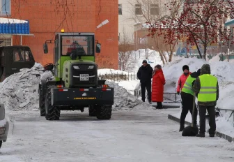 Где будут убирать снег 2 марта в Новосибирске — список улиц
