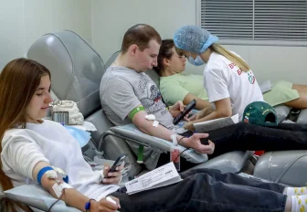 Новосибирцев позвали сдать кровь перед Новым годом