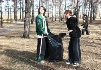 Мешки с мусором после субботника вывезут до конца недели в Новосибирске