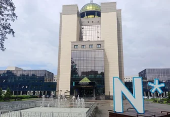 НГУ запатентовал рецепт катализатора для превращения пластика в топливо