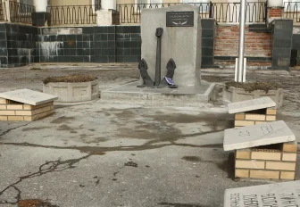 Памятник в честь моряков и речников отремонтировали в Новосибирске