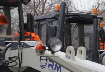 Полсотни новых машин для уборки улиц придёт в Новосибирск к 1 августа