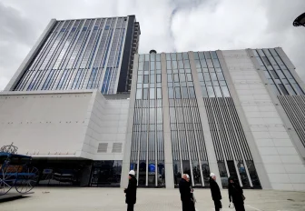 Стройнадзор показал, как выглядит внутри гостиница «Турист» на Маркса