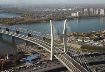 Рабочее движение по новому мосту через Обь откроют в декабре 2025 года