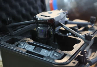Операторы FPV-дронов отрабатывают навыки на новосибирском полигоне