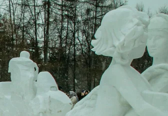 Разрушение снежной скульптуры прокомментировали в мэрии Новосибирска