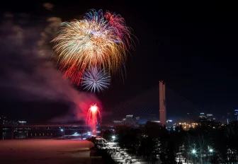 Из-за салюта в День защитника Отечества ограничат движение транспорта