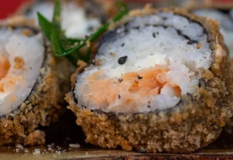 За отравление 48 клиентов осудили хозяина суши-бара под Новосибирском