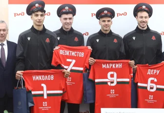 Громких побед пожелал мэр Кудрявцев волейболистам «Локомотива»