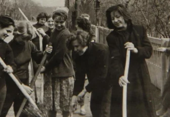 Субботник — не развлечение: новая жизнь советской традиции