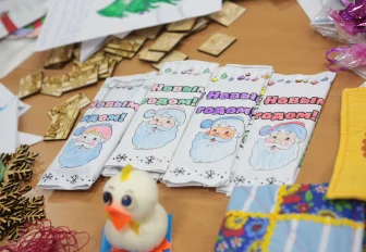 Новосибирцам предложили стать Дедами Морозами для особенных детей