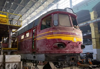 Раритетный электровоз ЧС4-226 из прошлого восстанавливают в Новосибирске