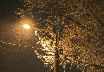 Фельдшер на снегоходе спас ребёнка в метель под Новосибирском