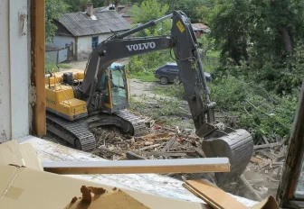 Новые программы КРТ позволят расселить 192 аварийных дома в Новосибирске