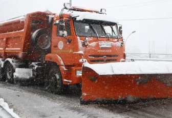70 млн рублей выделили дополнительно на борьбу со снегом в Новосибирске
