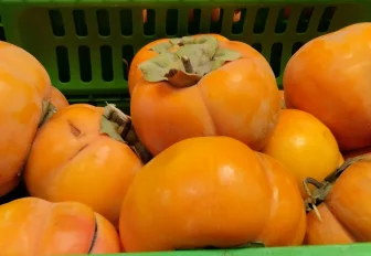 Как выбрать идеальную хурму в магазине