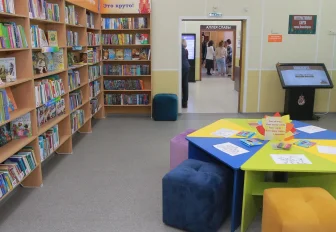 Модельную библиотеку с табличками «18+» открыли на улице Никитина