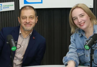 Районная приёмная: сквер Прибаловца, бесхозная стела и дороги Калининки