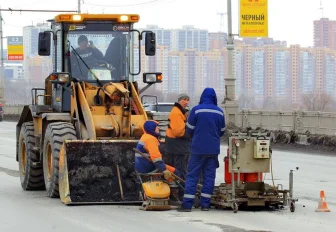 Коротко: мэр Локоть о перспективе ремонта дорог