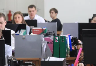 Нейросеть составила список профессий будущего по запросу HeadHunter