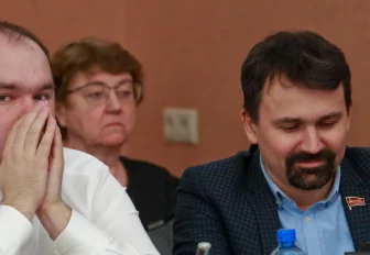 Депутаты просят обеспечить безопасность чиновникам мэрии Новосибирска