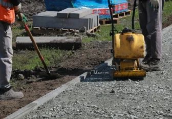 Тротуары в Новосибирске обновят на рекордные 300 млн рублей