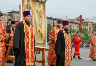Крестный ход пройдёт по Красному проспекту 25 мая
