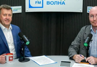 Мэр отвечает: новые школы, парижские самокаты и удалёнка против пробок