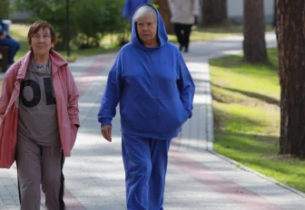 Больше 20 тысяч пожилых новосибирцев получают социальную помощь