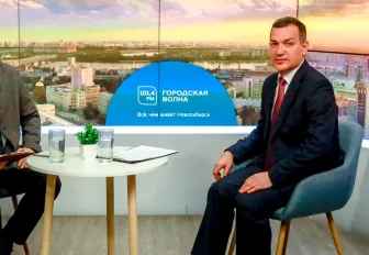 «Приходилось включать металл в голосе»: мэр о старте отопительного сезона