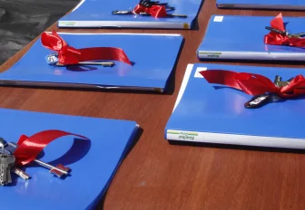 Жильцам 22-летнего долгостроя на 1-й Родниковой вручили ключи от квартир