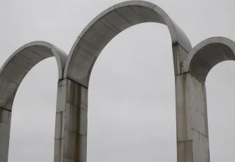 Если вы пропустили: путь к Оби, Санта-Барбара в Западном и свитер от ИИ