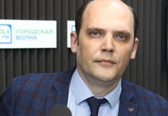 Слухи о закрытии поликлиники на Лазурной прокомментировал глава района