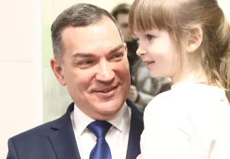 Новый кризисный центр «Остаться в семье» показали мэру Кудрявцеву