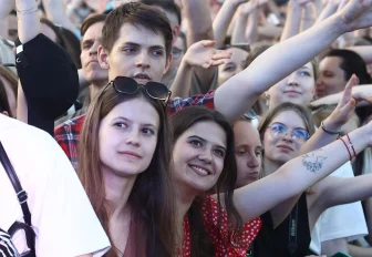 Артисты и спецтехника покажут мюзикл в День города на Красном проспекте