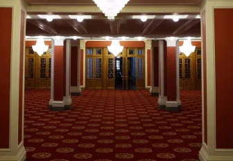 Театральное закулисье: жемчуга из ваты и валенки для балерины