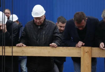 Погружение в коллектор: как чистят канализацию в Новосибирске