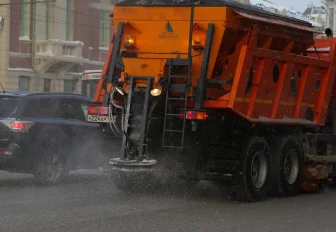 Как обрабатывают дороги от наледи — проверят депутаты в Новосибирске