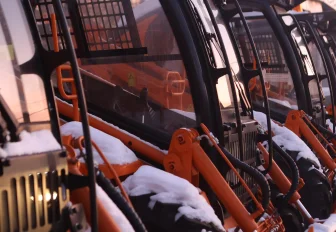 Новосибирск получил 40 новых машин для уборки и обслуживания улиц