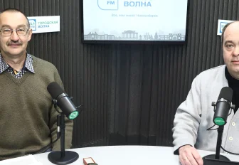 Однажды в Новосибирске: красный подарок, гендерный праздник и общее дело