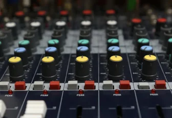 Новосибирские магистранты разработали сервис для создания каверов песен