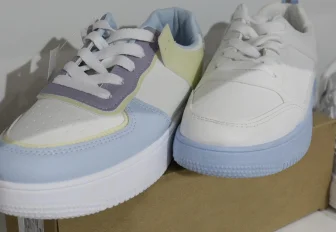 Новосибирский предприниматель отдал 1825 пар поддельных кроссовок на СВО